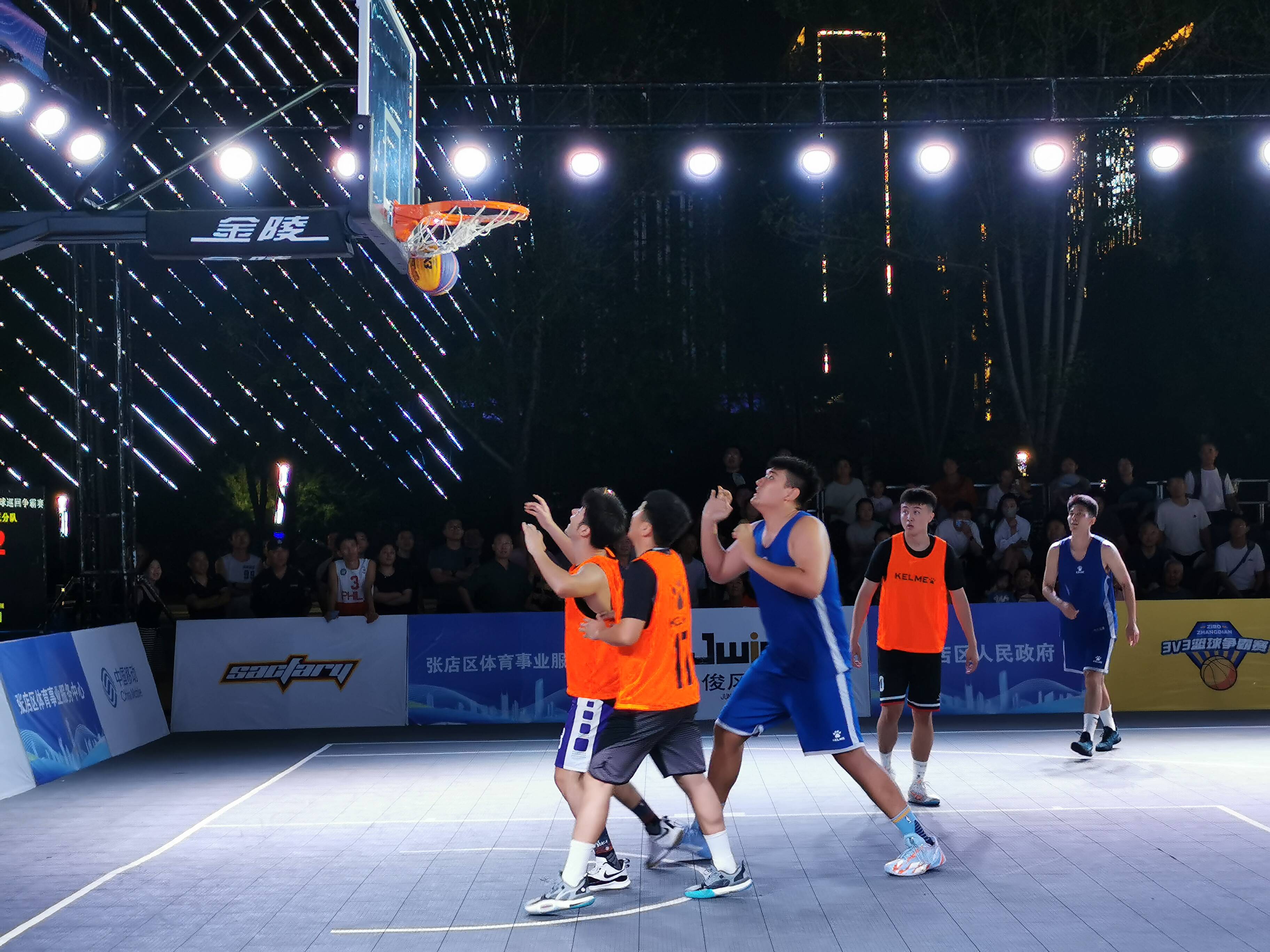 包含精彩篮球职业联赛再次上演，强队对决如约而至的词条