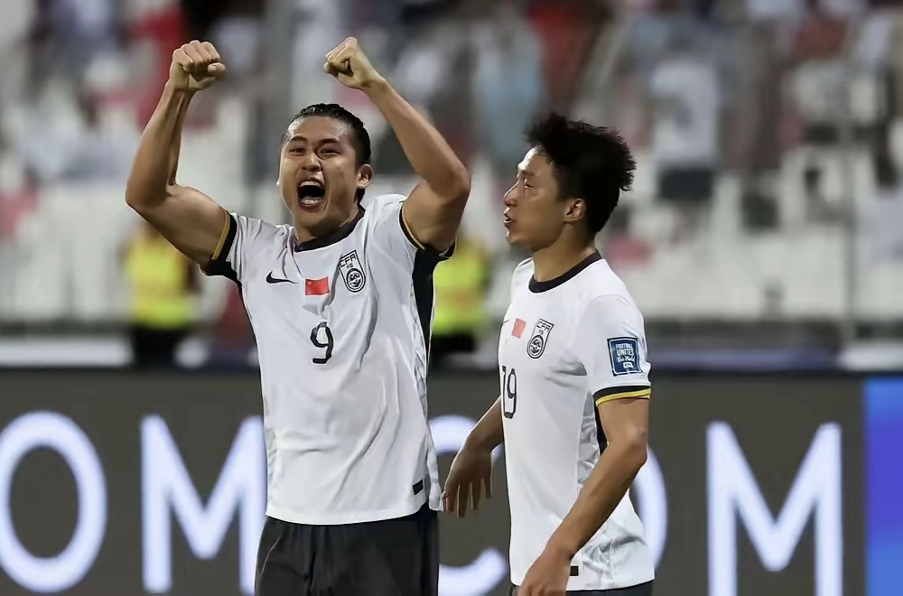 关于国内足球联赛矛盾激化,球员表现超预期的信息 关于国内足球联赛矛盾激化,球员表现超预期的信息