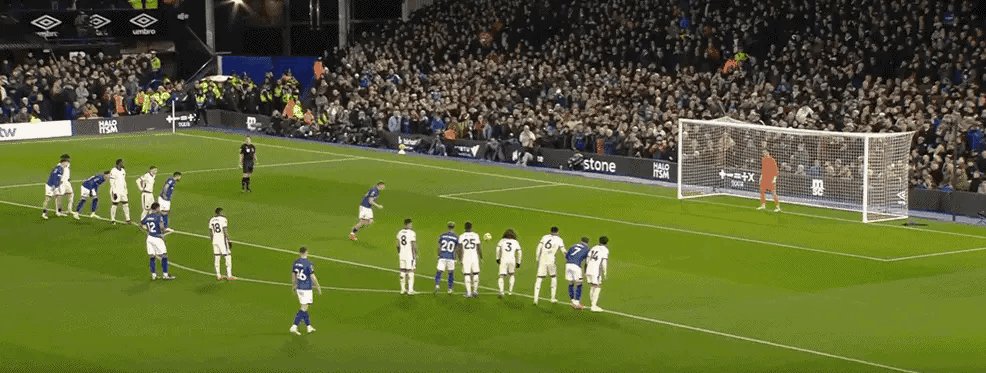 关于切尔西客场惨败曼城，遭遇三连败的信息